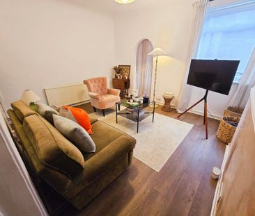 2 bedroom terraced house to rent - Photo 4