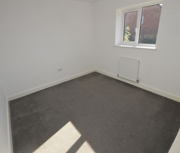 2 Bedroom Apartment - Photo 4