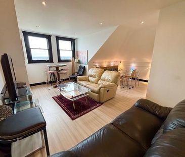 2 bedroom flat to rent - Photo 6