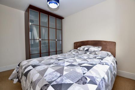 4 bedroom detached house to rent - Photo 4