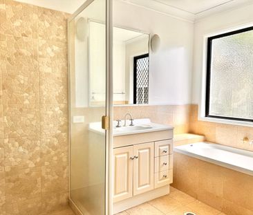 81 Crestwood Drive, Molendinar, Qld 4214 - Photo 2