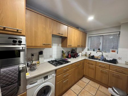 1 bedroom flat to rent - Photo 4