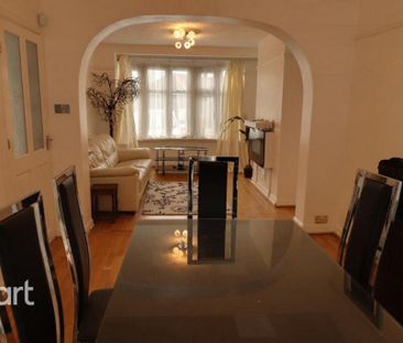 3 bedroom semi-detached house to rent - Photo 2