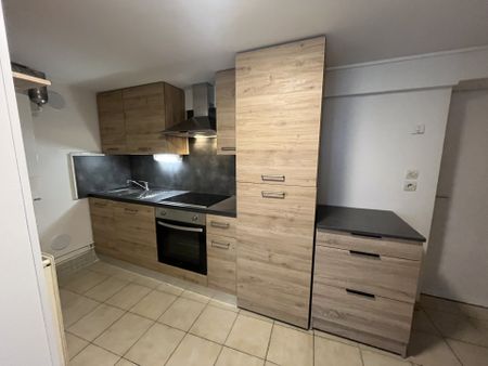 Location Appartement 3 pièces 61m² FECAMP 76400 - Photo 4