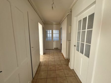 Appartement de 4 pièces au 1 er étage - Photo 2