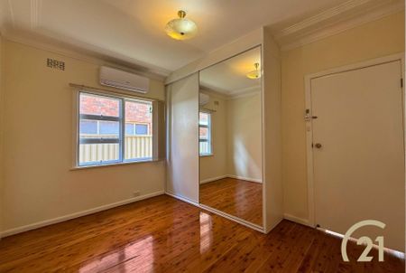 3 Bedroom Family Home&comma; Located in a Prime Location&excl; - Photo 2