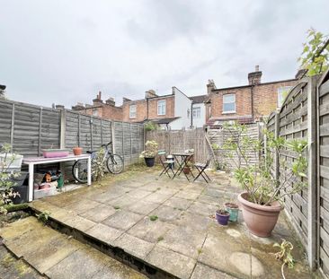 House share to rent - Photo 4