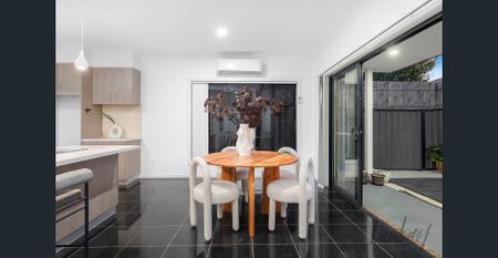 Spacious Family Home for Rent in Craigieburn - Photo 3