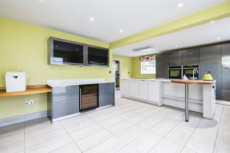 Spring Close, Lincoln, Dunholme - Photo 2