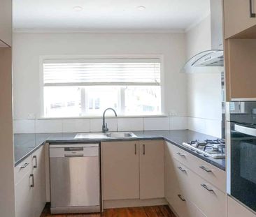 Full Fenced & Pet Friendly - Photo 2