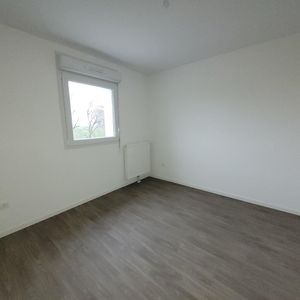 Location Appartement 2 pièces 49m² VALENCIENNES 59300 - Photo 2