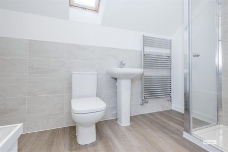 3 bed House - Townhouse To Let - Photo 5