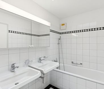 3.5 Zimmer, 130 m², 4. Stock - Photo 4