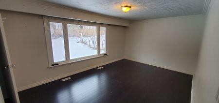 For Lease - 544 Gillmoss Road Unit# Main, Pickering, Ontario - Photo 5