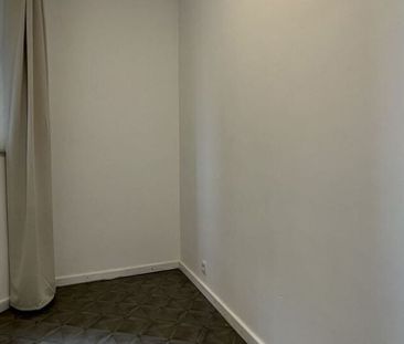 Appartement te huur in Oostende voor € 680 met 1 slaapkamer - Photo 2