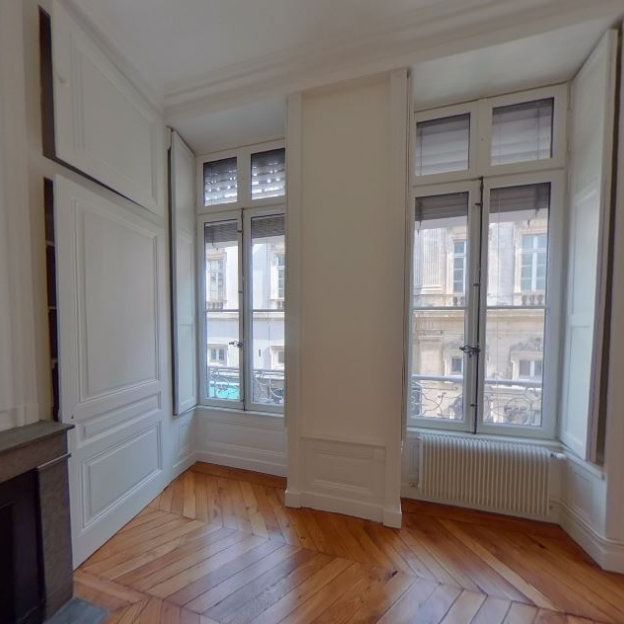 Appartement T2 A Louer - Lyon 1er Arrondissement Cordeliers - 44.7 M2 - Photo 2