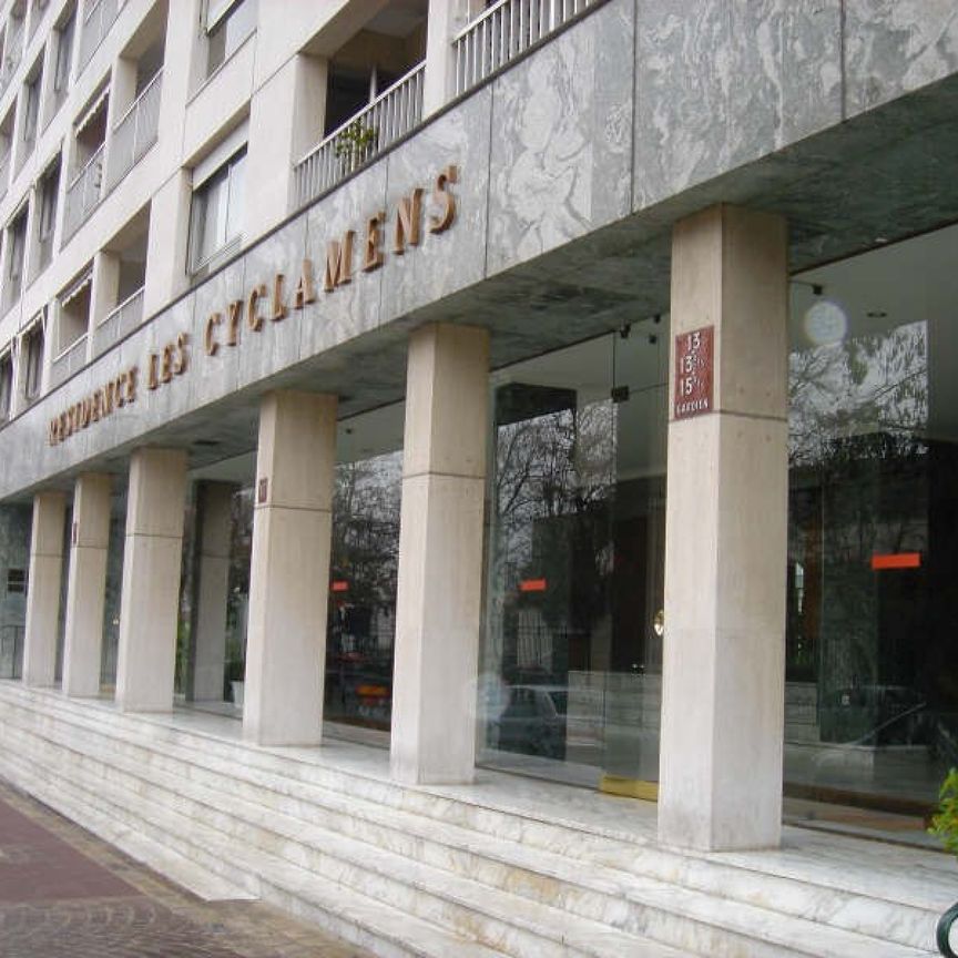 RUEIL MALMAISON - Photo 1