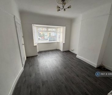 3 bedroom end of terrace house to rent - Photo 1