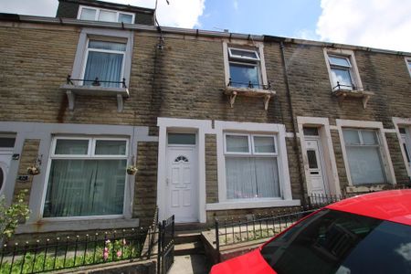 2 bedroom terraced house to rent - Photo 5