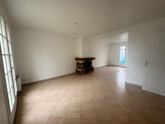 Location Maison 4 pièces 95m² - Photo 1