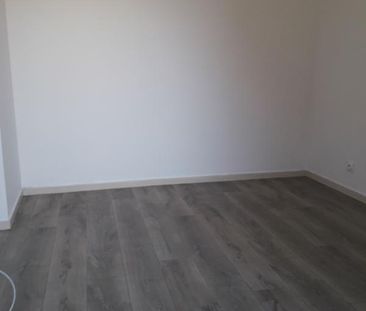 Location Appartement 2 pièces 33m² ROCHEFORT 17300 - Photo 1
