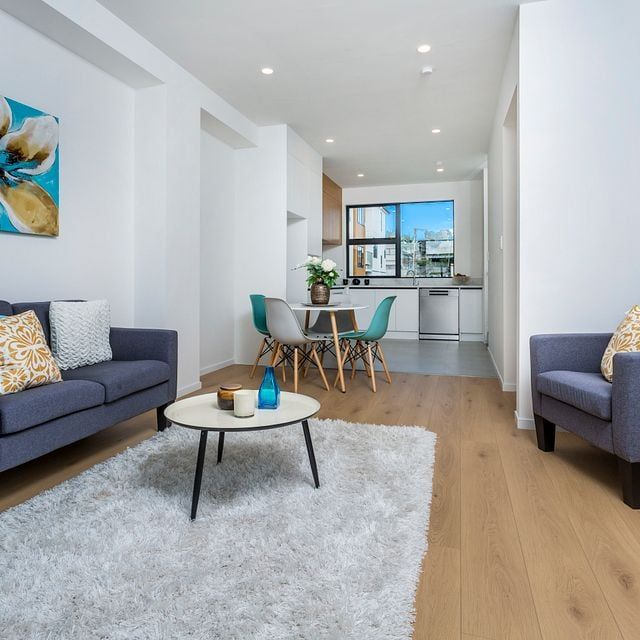 Modern 3 Bedroom Townhouse in Henderson! - Photo 1