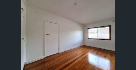 One bedroom apartment in the heart of the action - Photo 5