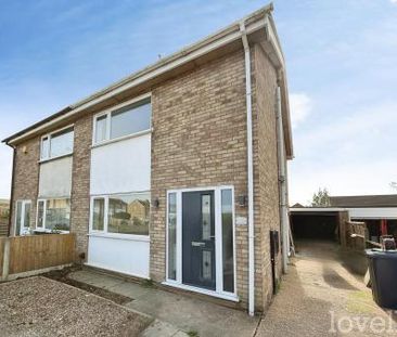 3 bedroom Semi-detached house To Let - Photo 6