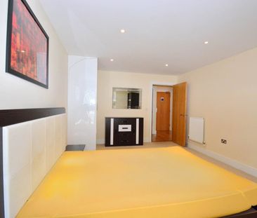 1 Bed Flat, Denison House, E14 - Photo 1