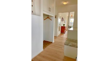 3½ Zimmer-Wohnung in Therwil (BL), möbliert, auf Zeit - Photo 2