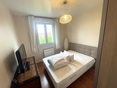 Location Appartement 3 pièces 69m² - Photo 5