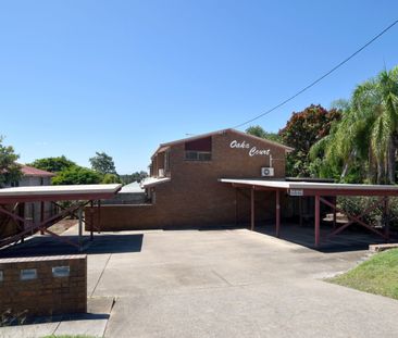 FULLY RENOVATED TOWNHOUSE IN THE HEART OF GLADSTONE CENTRAL! - Photo 2