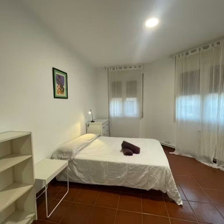 Carrer de Luis Antúnez, Barcelona, Catalonia 08006 - Photo 1