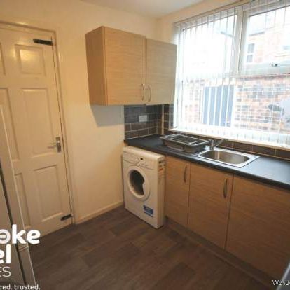 3 bedroom property to rent in Salford - Photo 1