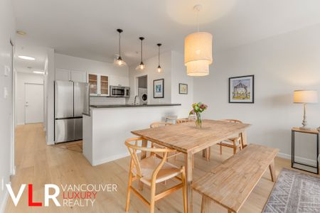 Condo in Vancouver West Side, BC - Photo 5