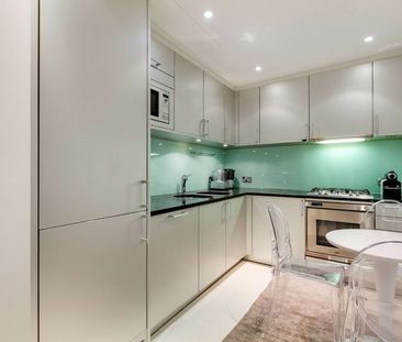 Exceptional Eighth-Floor Residence in Prime Knightsbridge - Photo 6