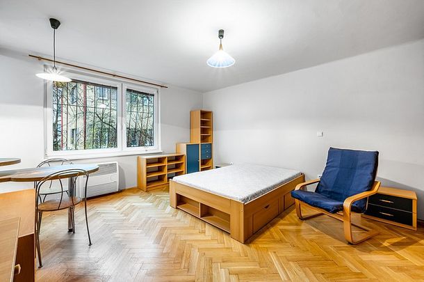Pronájem bytu 1+kk 34 m² - Fotografie 1