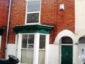 To Let 4 Bed House – between Newland Ave / Bev Rd HU5 - Photo 4