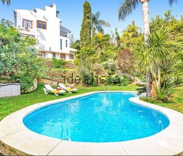 Alquiler de casa o chalet independiente en CL Los Jazmines-el Rosario - Photo 1