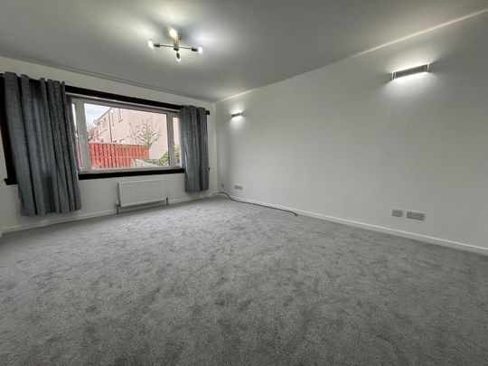 4 bedroom terraced house to rent - Photo 1