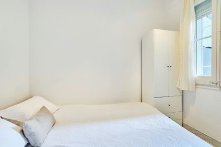 Carrer de Sant Antoni Maria Claret, Barcelona, Catalonia 08037 - Photo 3