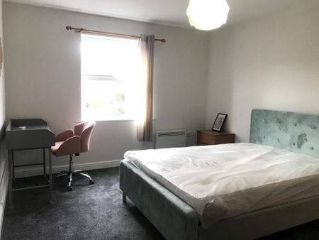 2 bedroom flat to rent - Photo 5