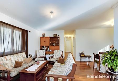 Good size 3 Bedroom Home with a great yard - Photo 3