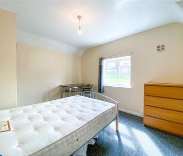 5 bedroom semi-detached house to rent - Photo 5