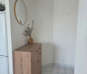 Location Appartement 2 pièces 47m² - Photo 5