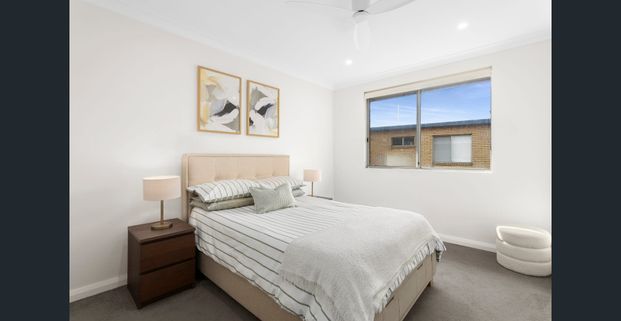 Light-Filled Apartment in Premium Lifestyle Location - Photo 1