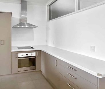 CITY CENTRE- 3 BEDROOMS - Photo 1