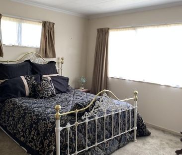 Spacious Family Home in Ideal Location - Photo 2