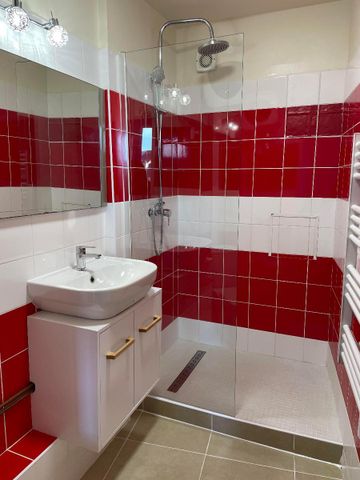 Location Appartement 1 pièce 26m² DRAGUIGNAN 83300 - Photo 5