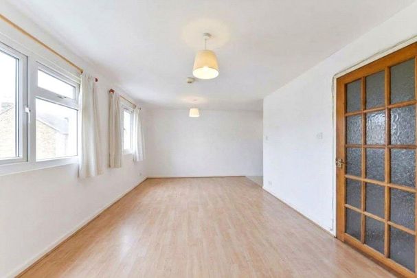 4 bedroom terraced house to rent - Photo 1